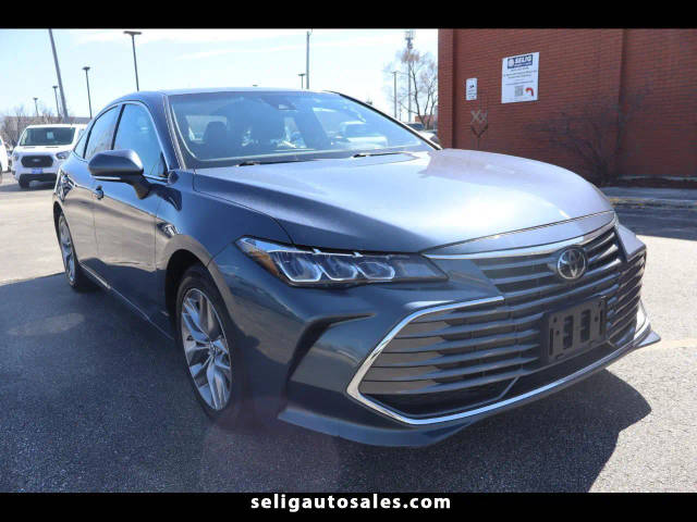 2019 Toyota Avalon XLE FWD photo
