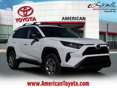 2019 Toyota RAV4 LE AWD photo