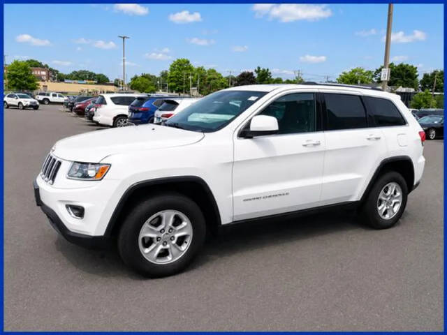 2015 Jeep Grand Cherokee Laredo 4WD photo