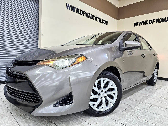 2017 Toyota Corolla LE FWD photo