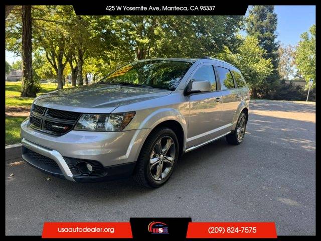2017 Dodge Journey Crossroad Plus FWD photo