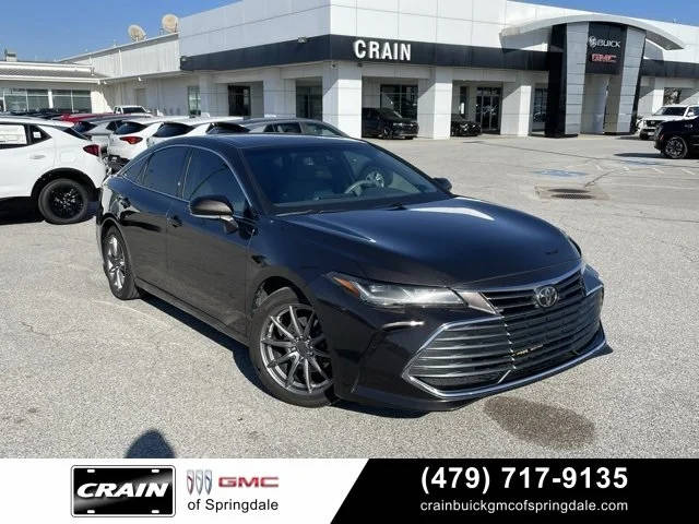 2019 Toyota Avalon Limited FWD photo