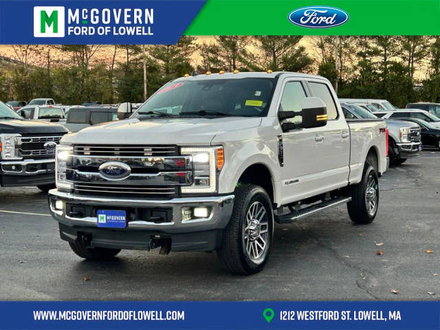 2019 Ford F-350 Super Duty LARIAT 4WD photo