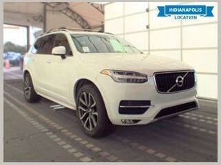 2019 Volvo XC90 Momentum AWD photo