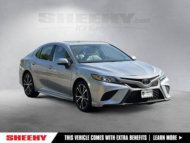 2019 Toyota Camry SE FWD photo