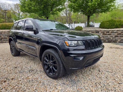 2019 Jeep Grand Cherokee Altitude 4WD photo