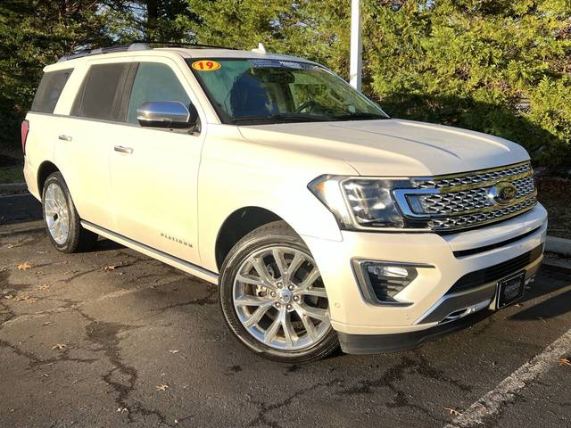 2019 Ford Expedition Platinum 4WD photo