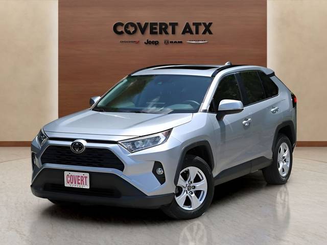 2019 Toyota RAV4 XLE FWD photo