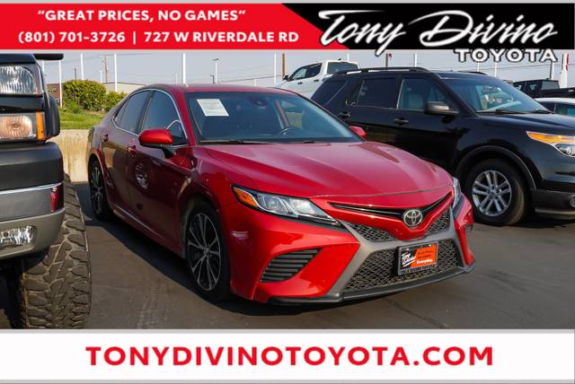 2019 Toyota Camry SE FWD photo