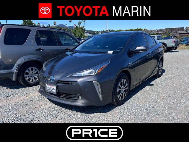 2019 Toyota Prius LE AWD photo