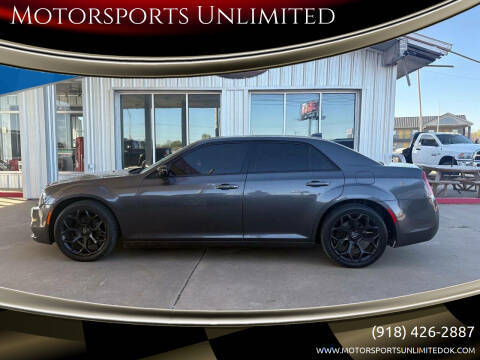 2019 Chrysler 300 Touring RWD photo