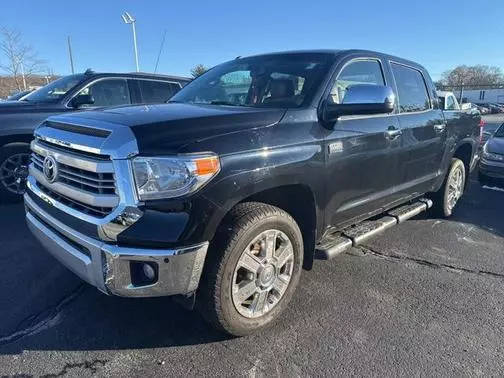 2015 Toyota Tundra Platinum 4WD photo