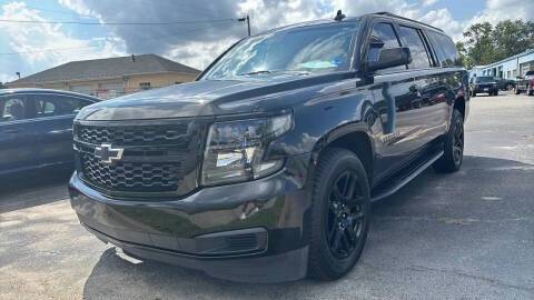 2016 Chevrolet Suburban LT RWD photo