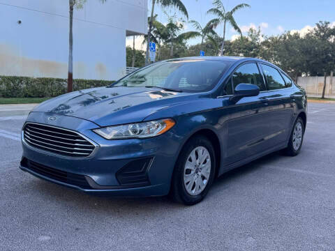 2019 Ford Fusion S FWD photo
