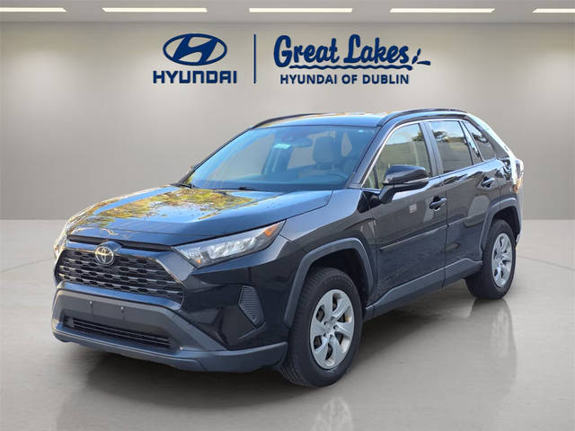 2019 Toyota RAV4 LE FWD photo