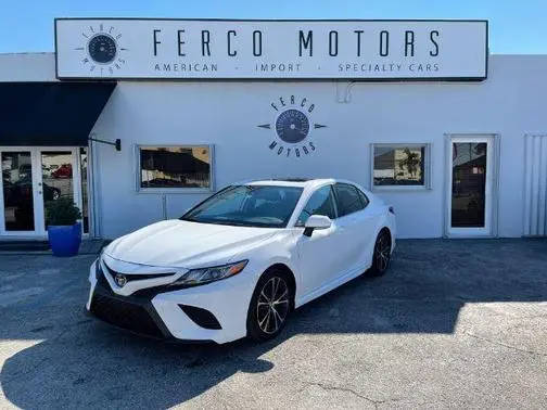 2019 Toyota Camry XLE FWD photo