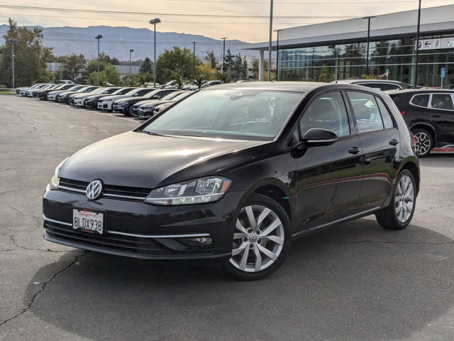 2019 Volkswagen Golf SE FWD photo