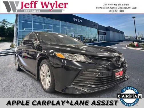 2019 Toyota Camry LE FWD photo