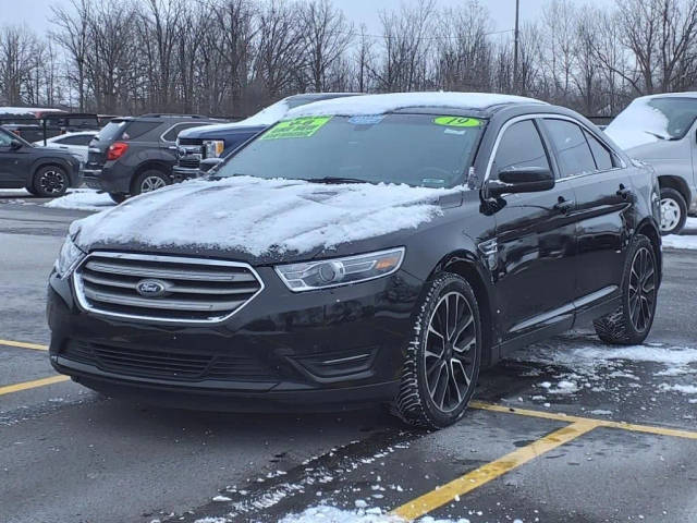 2019 Ford Taurus SEL AWD photo
