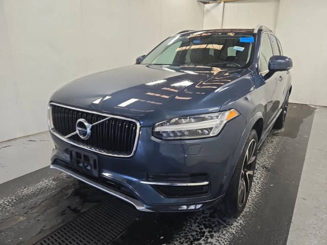 2019 Volvo XC90 Momentum AWD photo