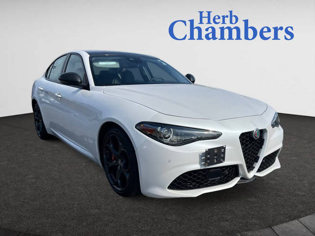 2019 Alfa Romeo Giulia Ti Sport AWD photo