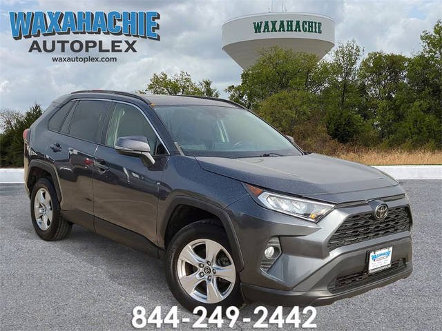 2019 Toyota RAV4 XLE FWD photo