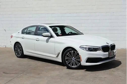 2019 BMW 5 Series 530e iPerformance RWD photo