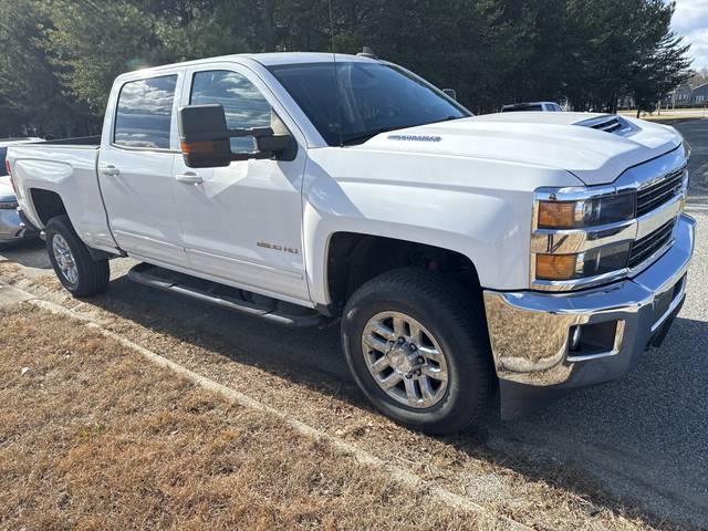 2017 Chevrolet Silverado 2500HD LT 4WD photo