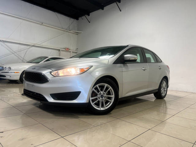 2017 Ford Focus SE FWD photo