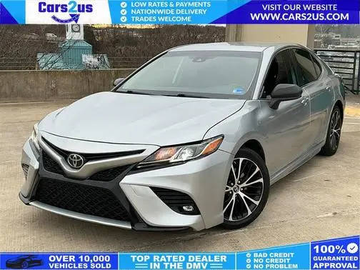 2019 Toyota Camry SE FWD photo
