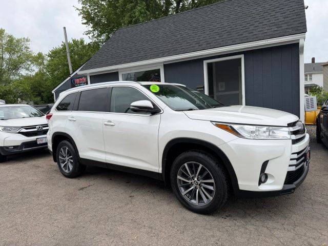 2019 Toyota Highlander XLE AWD photo