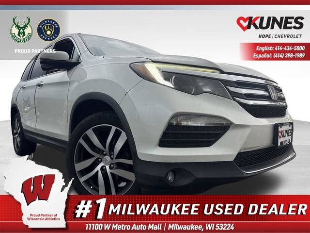 2016 Honda Pilot Touring AWD photo