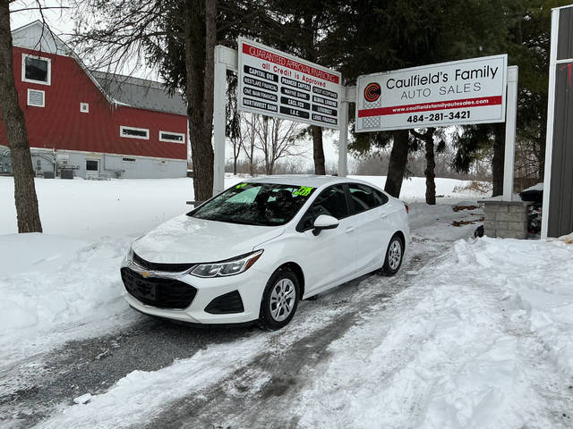 2019 Chevrolet Cruze LS FWD photo