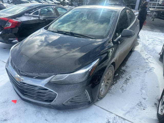 2019 Chevrolet Cruze LT FWD photo