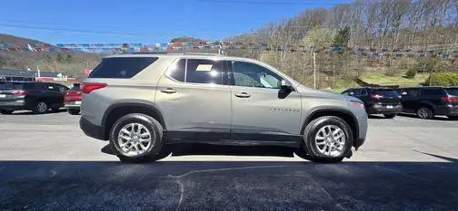 2019 Chevrolet Traverse LT Cloth AWD photo