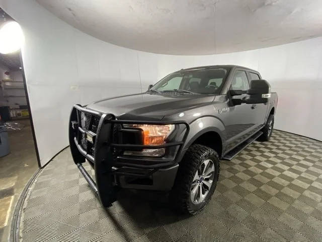 2019 Ford F-150 XL 4WD photo