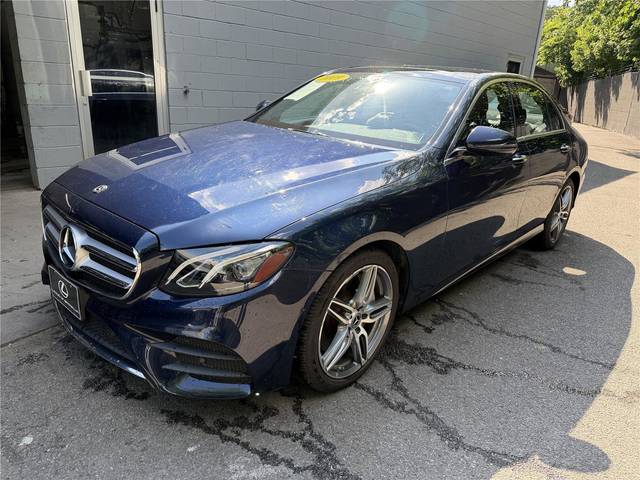 2019 Mercedes-Benz E-Class E 300 AWD photo