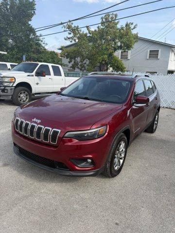 2019 Jeep Cherokee Latitude Plus FWD photo