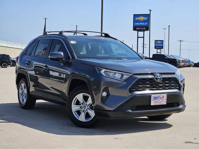 2019 Toyota RAV4 XLE FWD photo