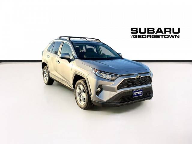 2019 Toyota RAV4 XLE FWD photo