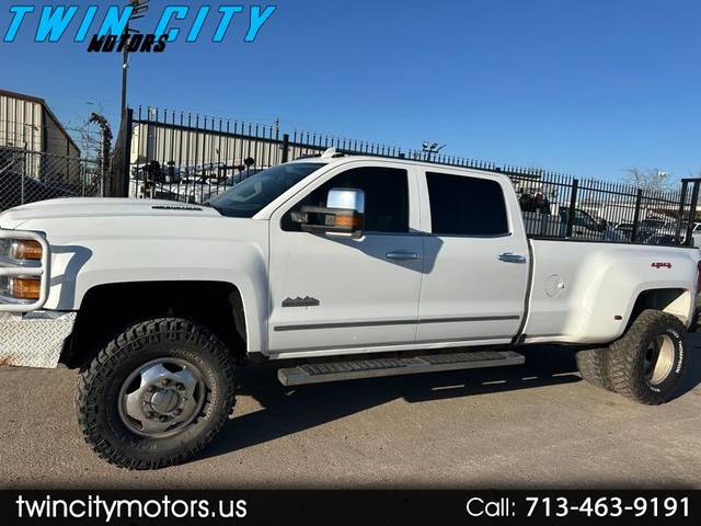 2019 Chevrolet Silverado 3500HD High Country 4WD photo