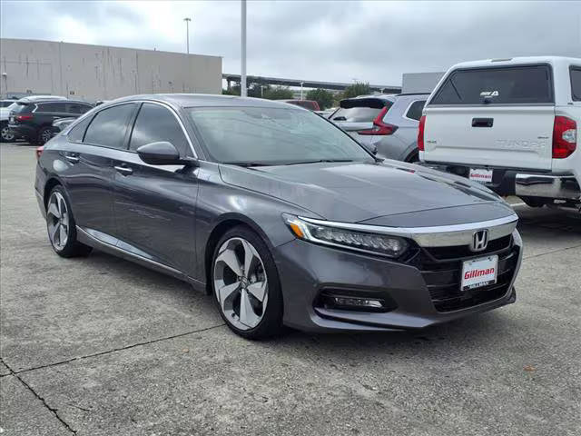 2019 Honda Accord Touring 2.0T FWD photo