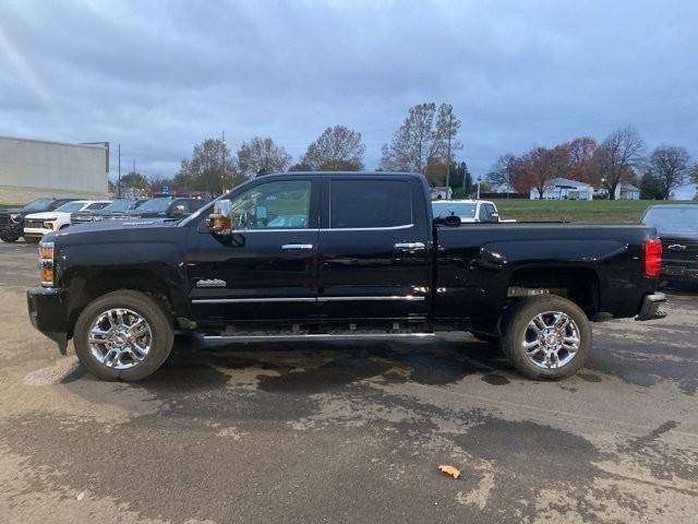 2019 Chevrolet Silverado 2500HD High Country 4WD photo