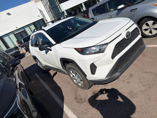 2019 Toyota RAV4 LE FWD photo