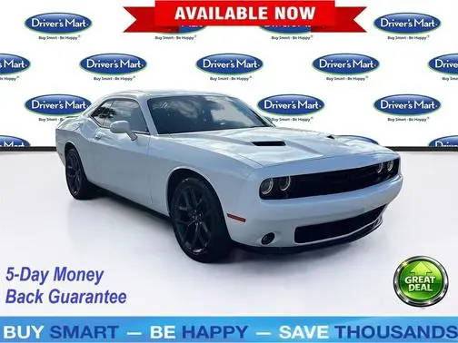 2019 Dodge Challenger SXT RWD photo