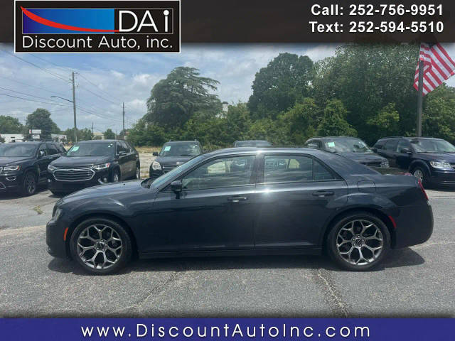 2018 Chrysler 300 300S RWD photo