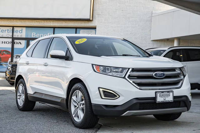 2017 Ford Edge SEL FWD photo