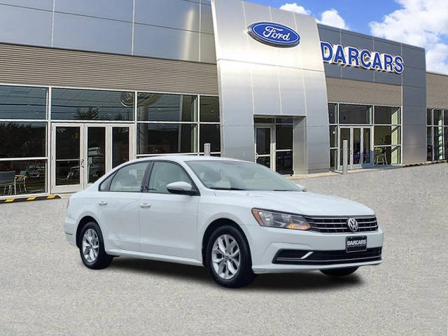 2018 Volkswagen Passat 2.0T S FWD photo