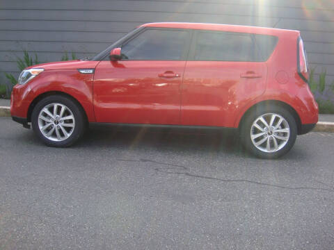 2017 Kia Soul + FWD photo