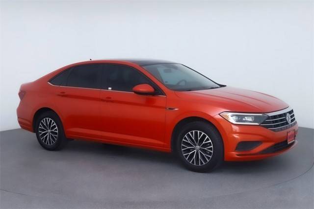 2019 Volkswagen Jetta SEL FWD photo